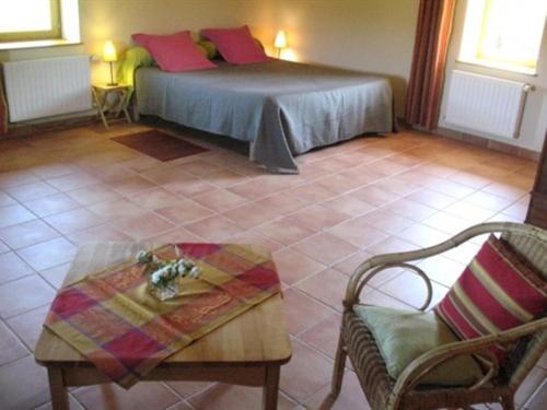 La Ferme Du Chapi Hotel Saint-Laurent-dʼOingt Szoba fotó